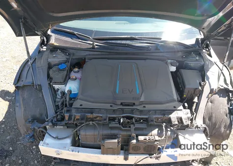 2024 Hyundai Ioniq 5 Sel from USA, damaged, VIN KM8KNDDF7RU253169